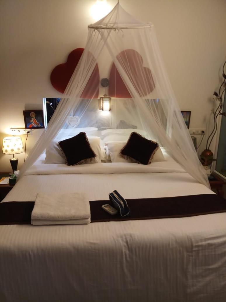 Heavenly Homestay Kochi Bagian luar foto